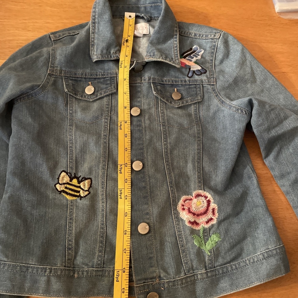 Place XL 14 Girls Jean Jacket Embroidered Butterfly Bee Bird Flowers - Picture 12 of 14